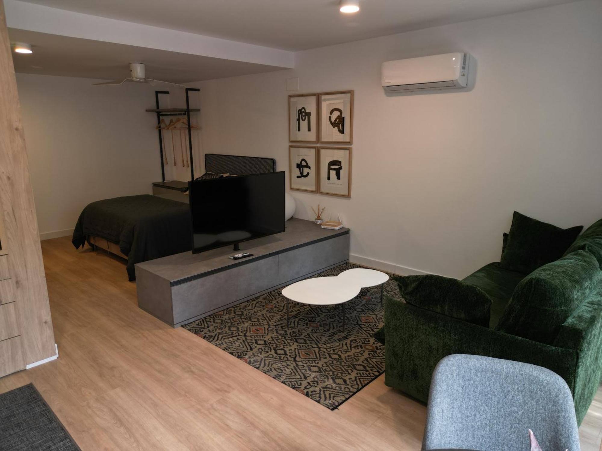 Apartaments Turistics Cardona IV Eksteriør bilde
